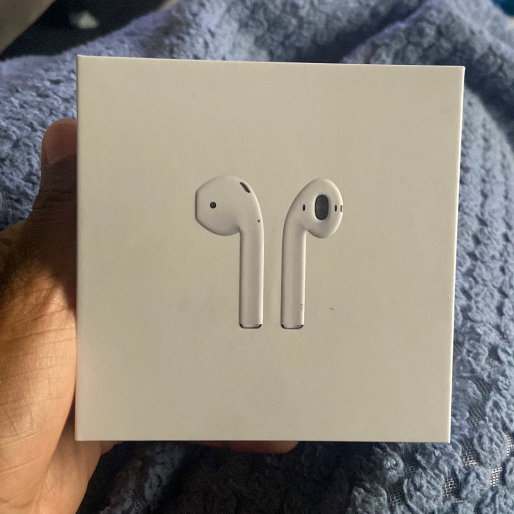 Apple AirPods 2nd Generation